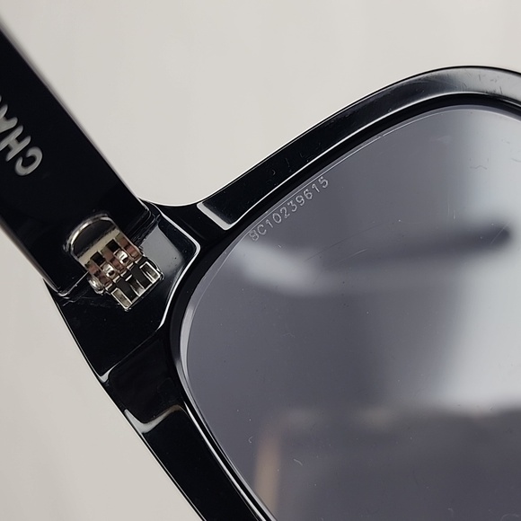 Chanel Sunglasses letters on top - Picture 14 of 17